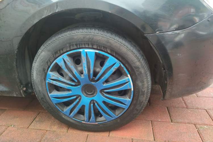 Used Roewe 350 2010 350S 1.5L Automatic Xunda Edition Right Front Wheel Hub