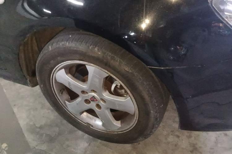 Used Roewe 350 2010 350C 1.5L Automatic Xunyi Edition Right Front Wheel Hub