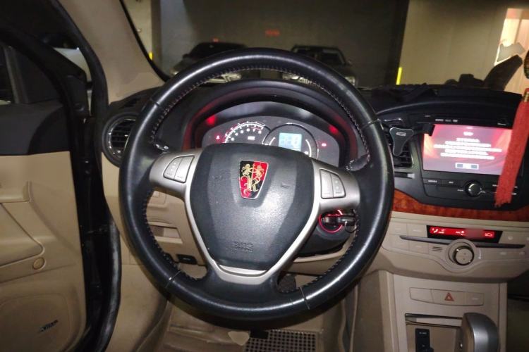Used Roewe 350 2010 350D 1.5L Automatic Xunhao Edition Steering Wheel