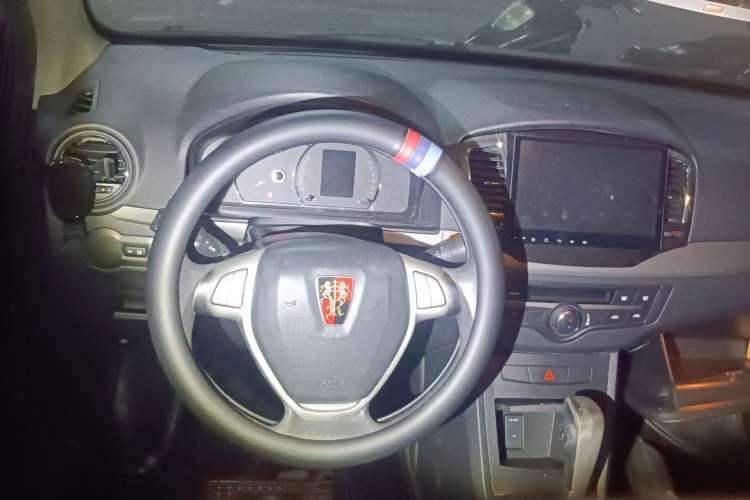 Used Roewe 350 2010 350C 1.5L Automatic Xunyi Edition Steering Wheel