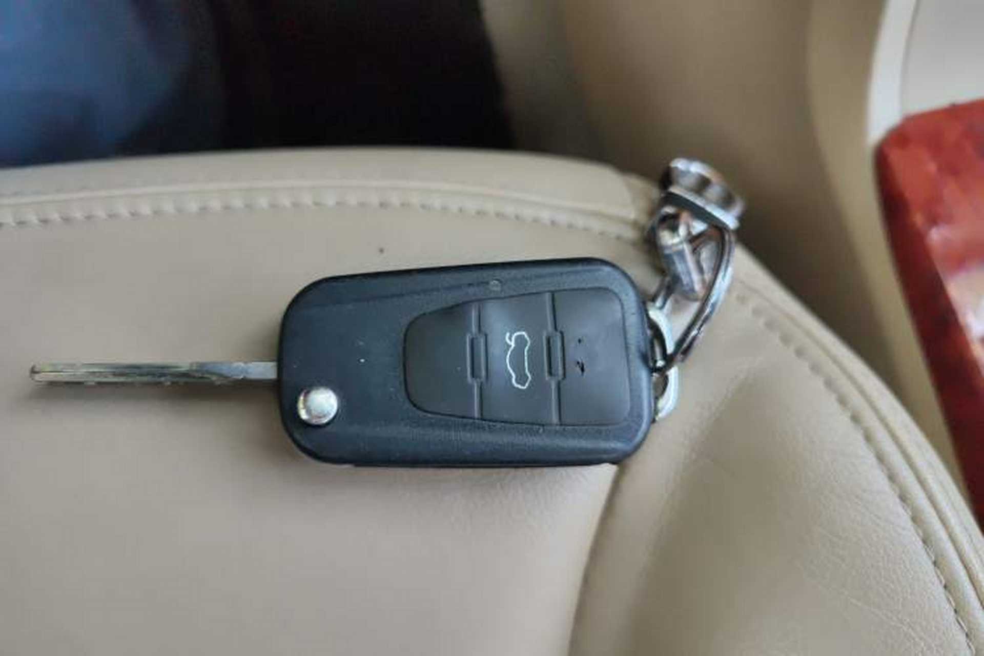 Used Roewe 350 2010 350C 1.5L Automatic Xunyi Edition Vehicle Key