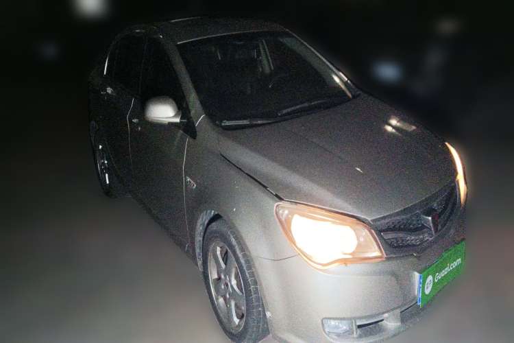 Used Roewe 350 2010 350D 1.5L Automatic Xunhao Edition Front Right 45 Deg