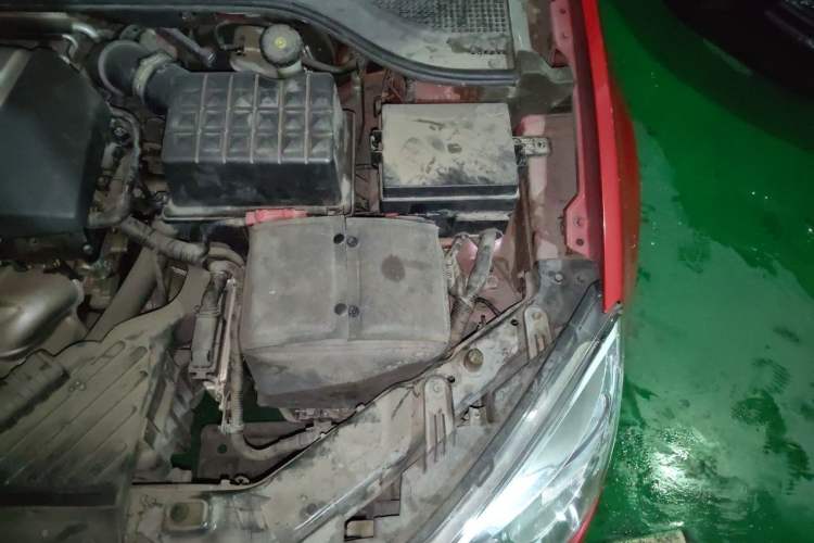 Used Roewe 350 2010 350C 1.5L Manual Xunzhi Edition Engine Bay Left