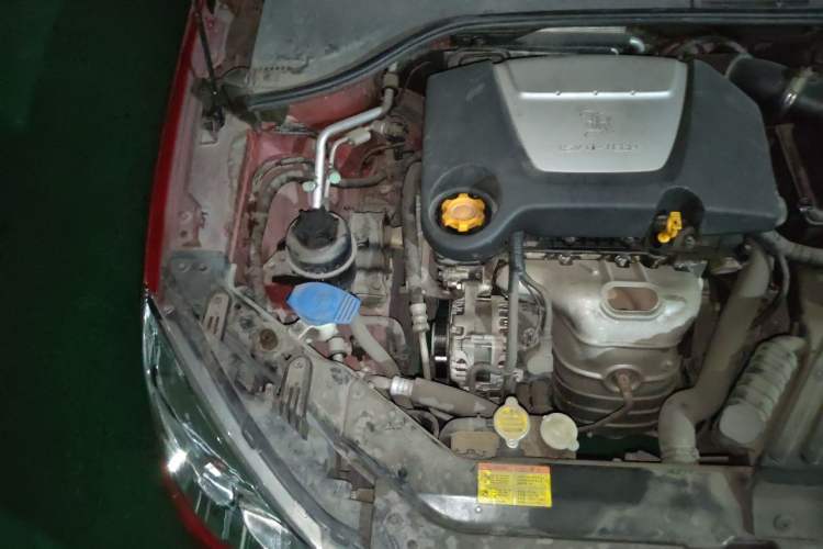 Used Roewe 350 2010 350C 1.5L Manual Xunzhi Edition Engine Bay Right