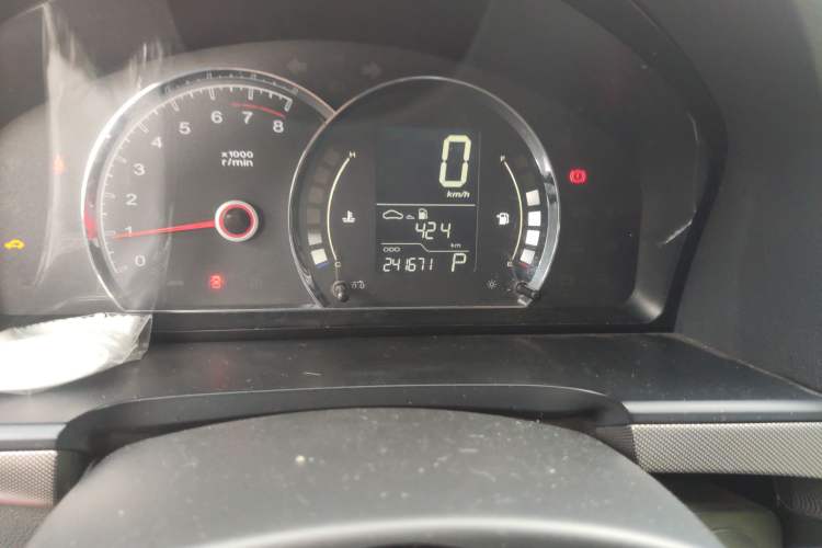 Used Roewe 350 2010 350C 1.5L Automatic Xunyi Edition Odometer Close Up