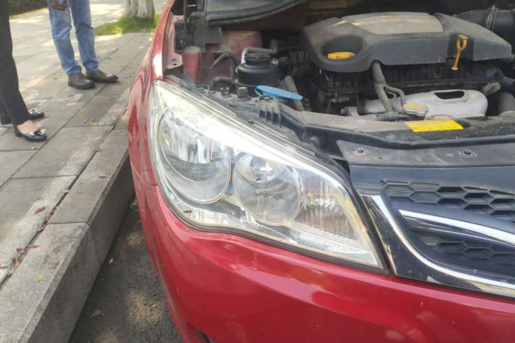 Used Roewe 350 2010 350C 1.5L Automatic Xunyi Edition Right Front Headlight