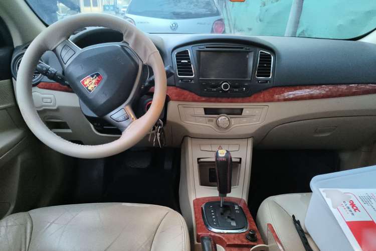 Used Roewe 350 2010 350C 1.5L Automatic Xunyi Edition Center Console
