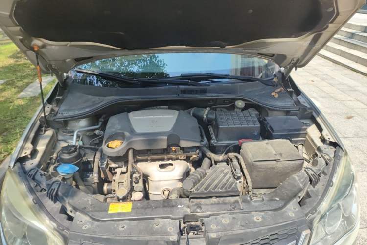 Used Roewe 350 2010 350S 1.5L Automatic Xunda Edition Engine Bay