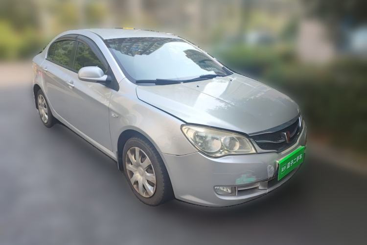Used Roewe 350 2010 350S 1.5L Automatic Xunda Edition Front Right 45 Deg