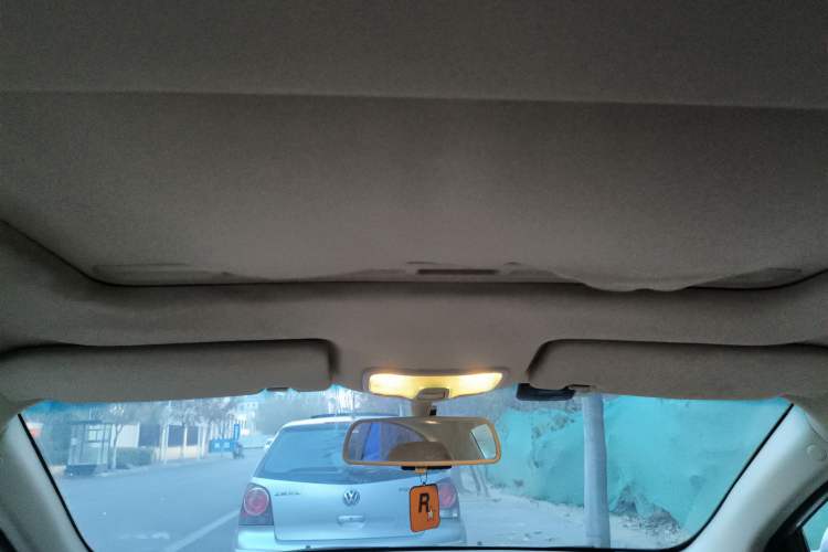 Used Roewe 350 2010 350C 1.5L Automatic Xunyi Edition Headliner