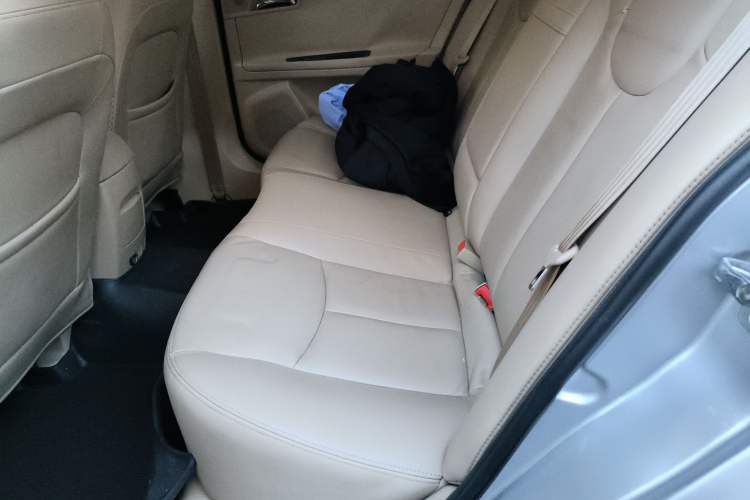 Used Roewe 350 2010 350C 1.5L Automatic Xunyi Edition Left Rear Seat