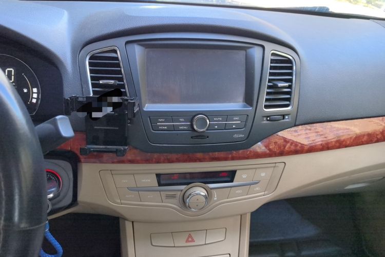 Used Roewe 350 2010 350C 1.5L Automatic Xunyi Edition Audio And AC Panel