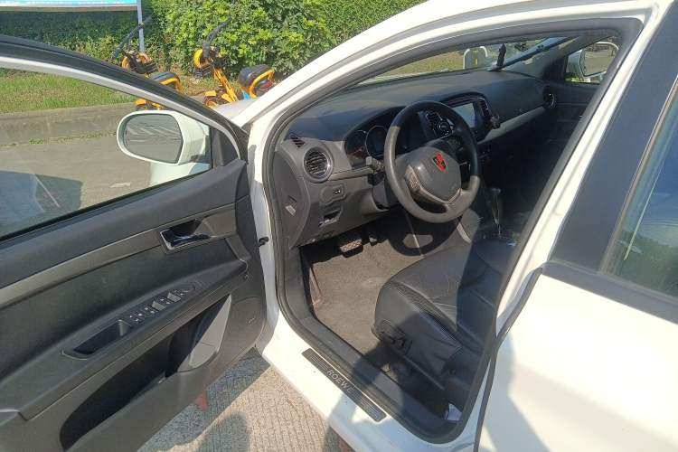 Used Roewe 350 2010 350C 1.5L Automatic Xunyi Edition Driver Seat