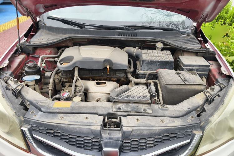 Used Roewe 350 2010 350S 1.5L Manual Xunchi Edition Engine Bay