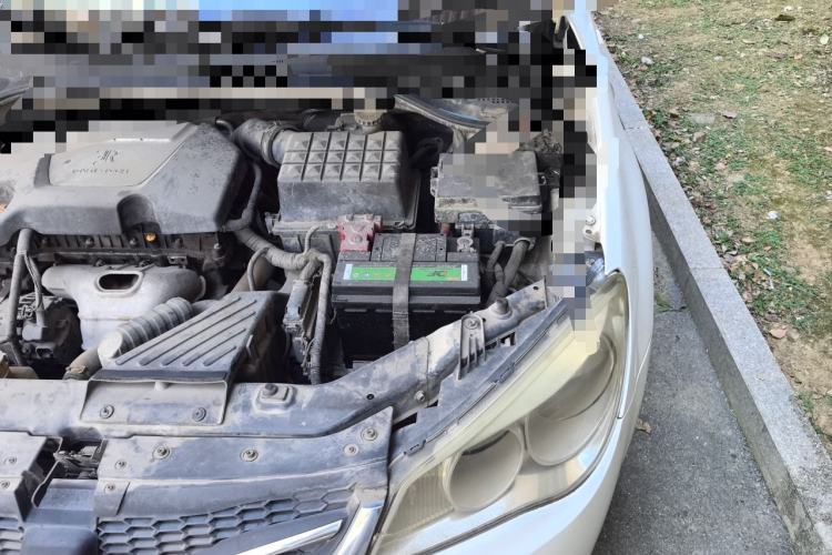 Used Roewe 350 2010 350C 1.5L Automatic Xunyi Edition Engine Bay Left