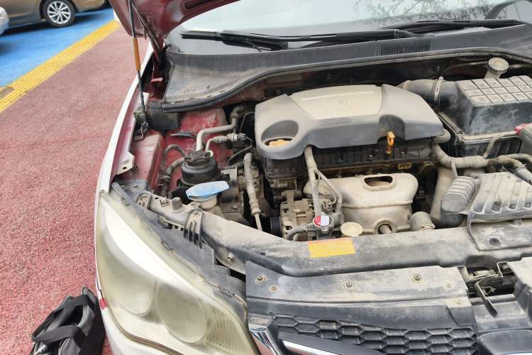 Used Roewe 350 2010 350S 1.5L Manual Xunchi Edition Engine Bay Right