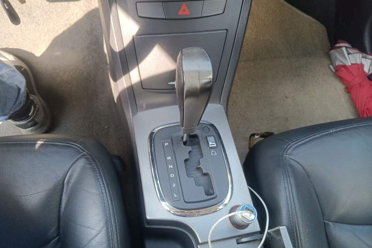 Used Roewe 350 2010 350C 1.5L Automatic Xunyi Edition Gear Lever
