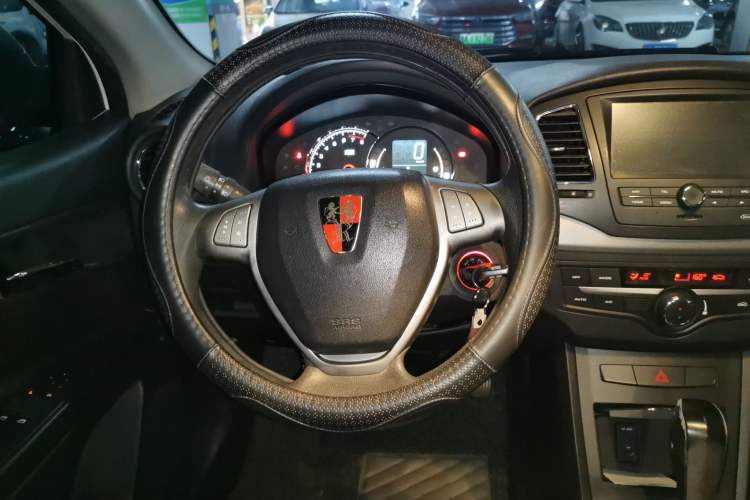 Used Roewe 350 2010 350C 1.5L Automatic Xunyi Edition Steering Wheel