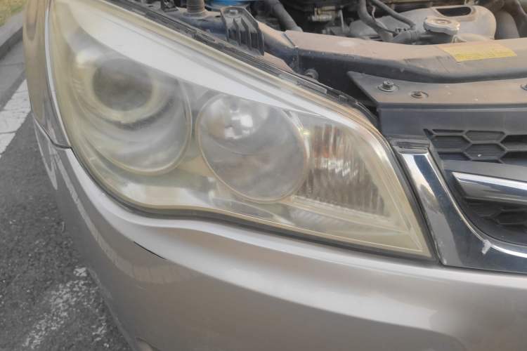 Used Roewe 350 2010 350C 1.5L Automatic Xunyi Edition Right Front Headlight