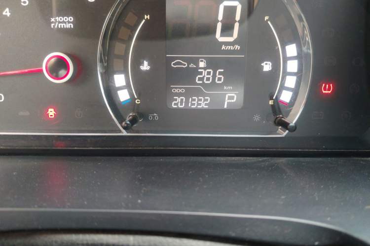 Used Roewe 350 2011 350D 1.5L Automatic Xunhao Edition Odometer Close Up