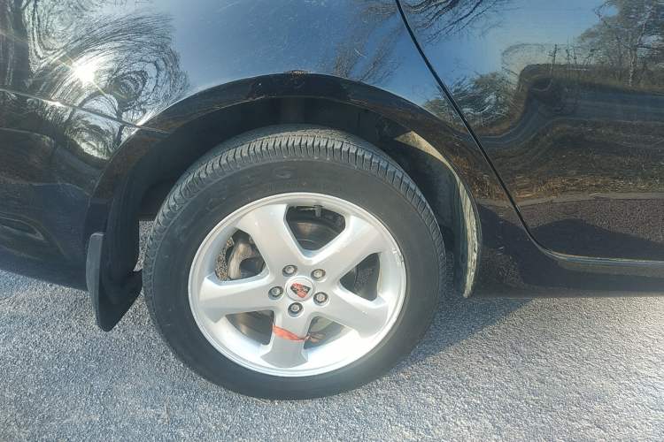Used Roewe 350 2011 350S 1.5L Automatic Xunda Edition Right Rear Wheel Hub