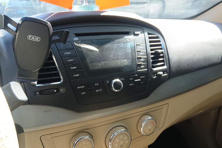 Used Roewe 350 2011 350S 1.5L Manual Xunchi Edition Audio And AC Panel