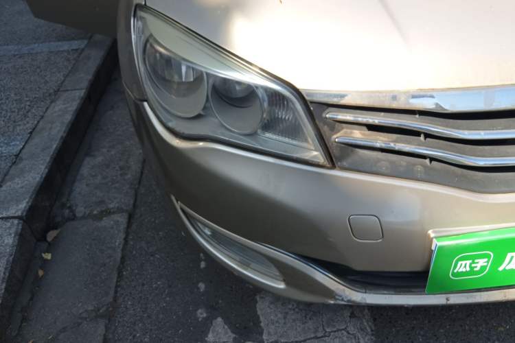 Used Roewe 350 2011 350S 1.5L Manual Xunchi Edition Right Front Headlight