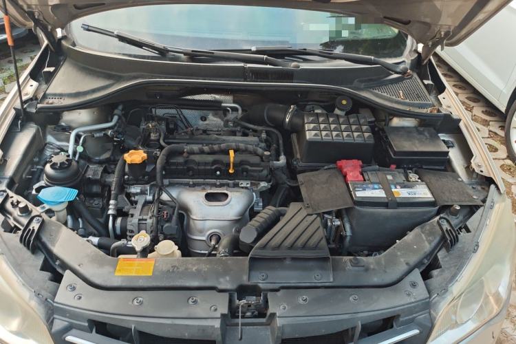 Used Roewe 350 2011 350S 1.5L Automatic Xunda Edition Engine Bay