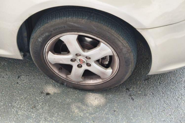 Used Roewe 350 2011 350S 1.5L Manual Xunchi Edition Right Front Wheel Hub