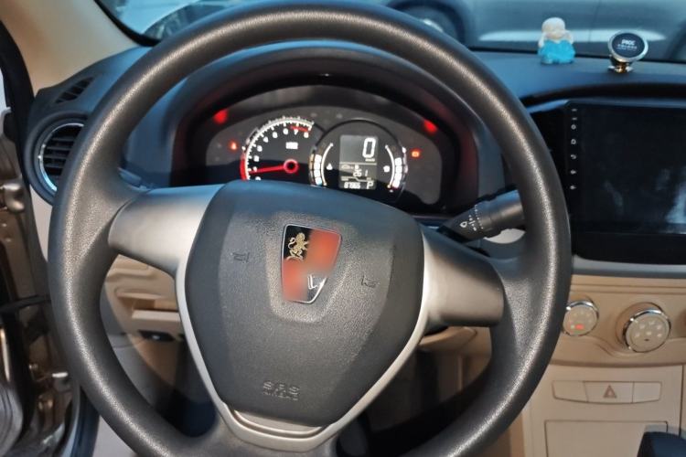 Used Roewe 350 2011 350S 1.5L Automatic Xunda Edition Steering Wheel