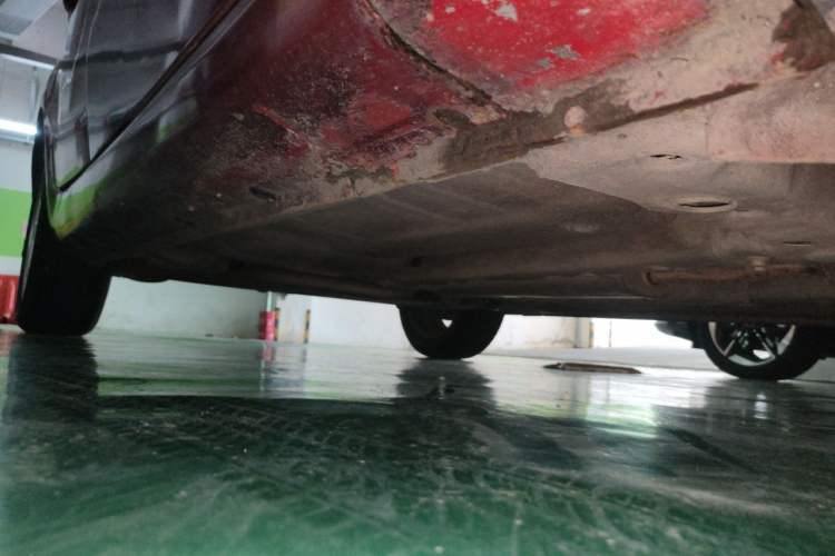 Used Roewe 350 2011 350D 1.5L Automatic Xunhao Edition Chassis Front Right