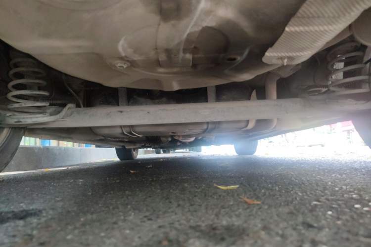 Used Roewe 350 2011 350S 1.5L Automatic Xunyue Edition Chassis Rear
