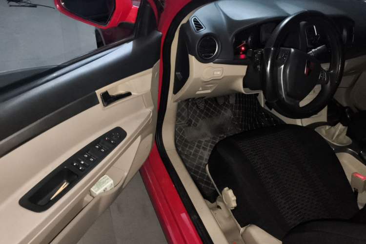 Used Roewe 350 2011 350S 1.5L Manual Xunchi Edition Driver Seat