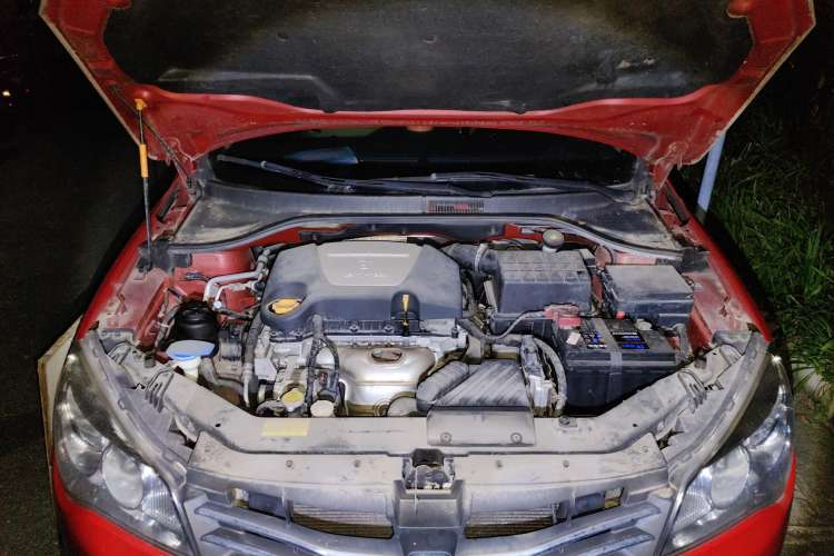 Used Roewe 350 2011 350S 1.5L Automatic Xunda Edition Engine Bay