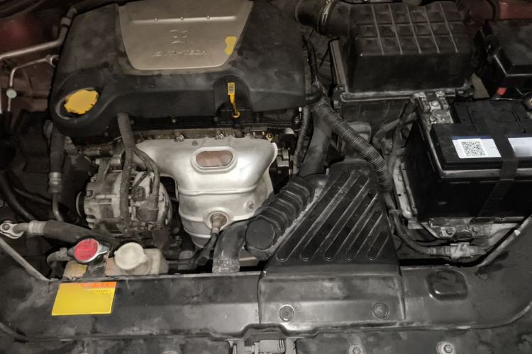Used Roewe 350 2011 350S 1.5L Manual Xunchi Edition Engine Bay