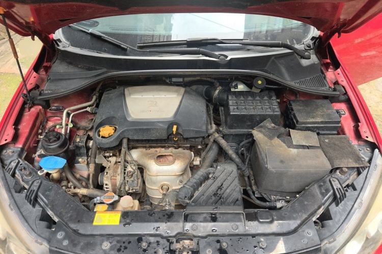 Used Roewe 350 2011 350S 1.5L Manual Xunchi Edition Engine Bay