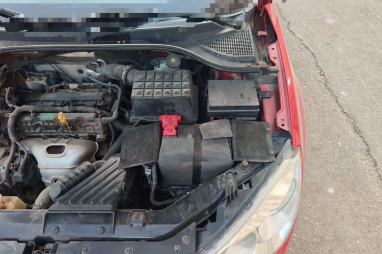 Used Roewe 350 2011 350S 1.5L Manual Xunchi Edition Engine Bay Left