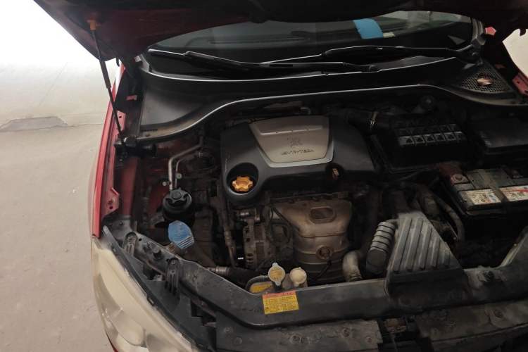 Used Roewe 350 2011 350S 1.5L Automatic Xunda Edition Engine Bay Right