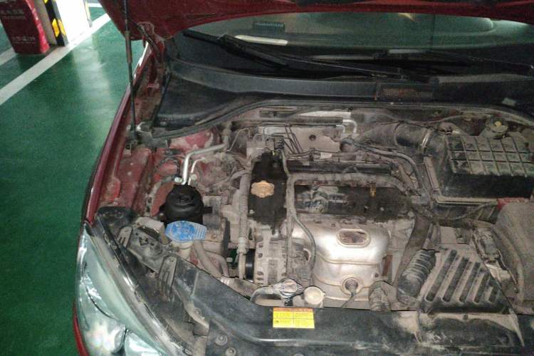 Used Roewe 350 2011 350D 1.5L Automatic Xunhao Edition Engine Bay Right