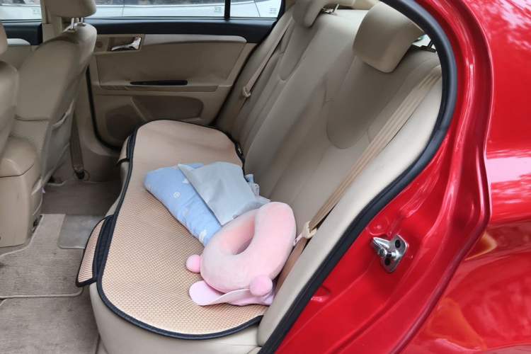 Used Roewe 350 2011 350S 1.5L Automatic Xunda Edition Left Rear Seat