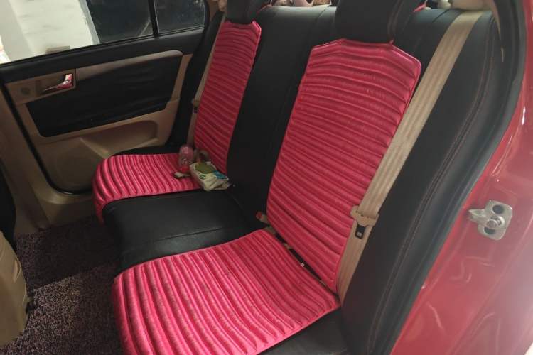 Used Roewe 350 2011 350S 1.5L Automatic Xunda Edition Left Rear Seat