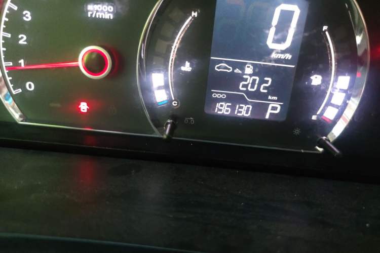 Used Roewe 350 2011 350S 1.5L Automatic Xunyue Edition Odometer Close Up