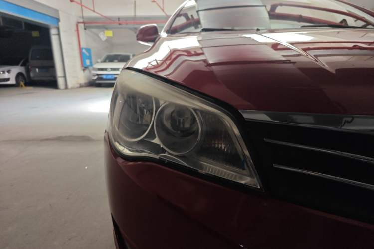 Used Roewe 350 2011 350S 1.5L Automatic Xunda Edition Right Front Headlight