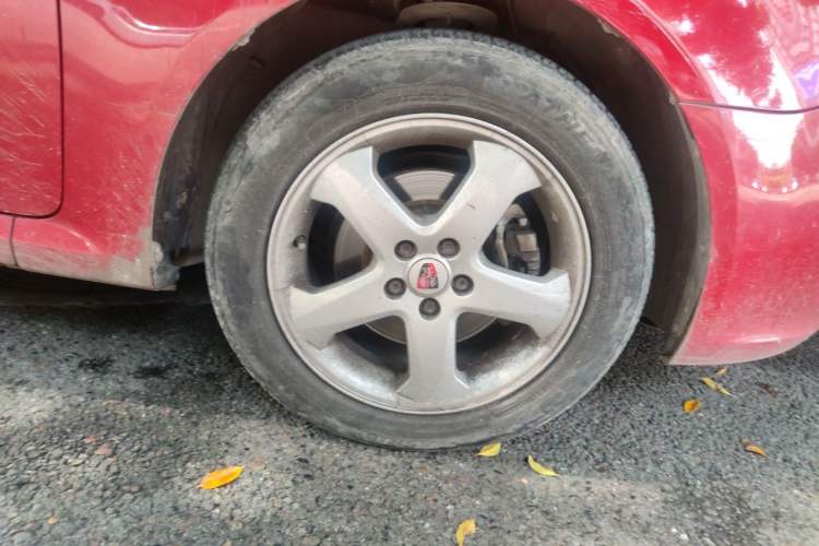Used Roewe 350 2011 350S 1.5L Automatic Xunyue Edition Right Front Wheel Hub