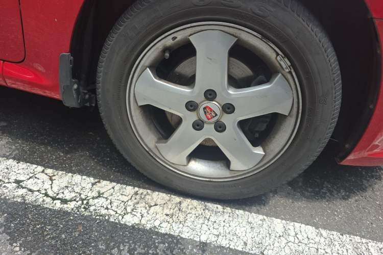 Used Roewe 350 2011 350S 1.5L Automatic Xunda Edition Right Front Wheel Hub