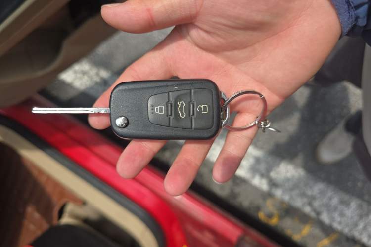 Used Roewe 350 2011 350S 1.5L Automatic Xunda Edition Vehicle Key