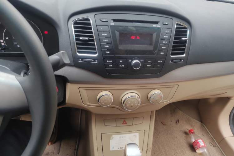 Used Roewe 350 2011 350S 1.5L Automatic Xunda Edition Audio And AC Panel