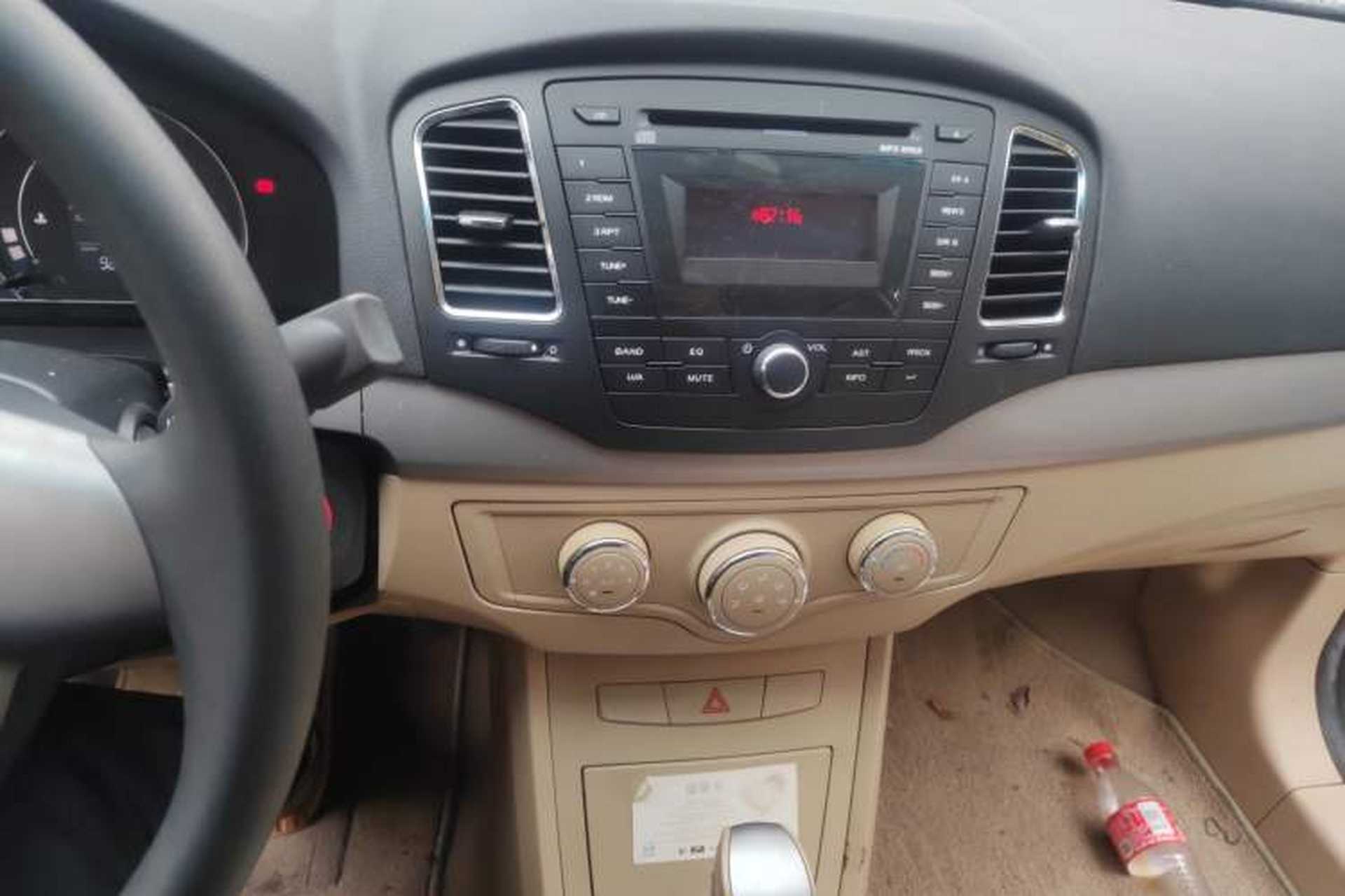 Used Roewe 350 2011 350S 1.5L Automatic Xunda Edition Audio And AC Panel