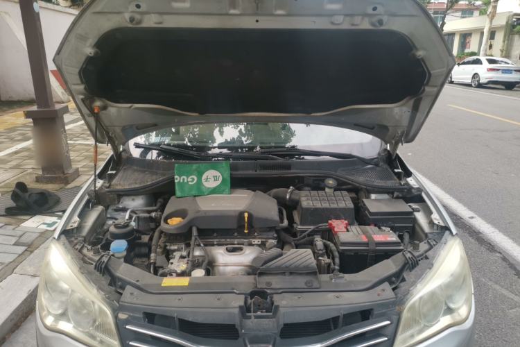 Used Roewe 350 2011 350S 1.5L Automatic Xunda Edition Engine Bay