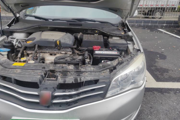 Used Roewe 350 2011 350S 1.5L Automatic Xunda Edition Engine Bay Left